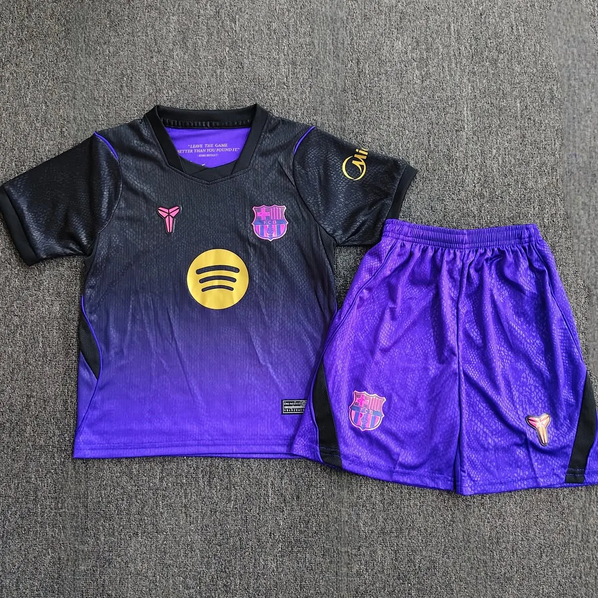 Barcelone KIDS T-SHIRT 